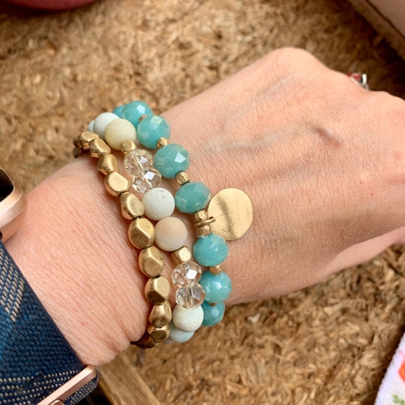 Aqua & Gold Crystal Stretch Bracelet Set - New - Picture 3 of 3